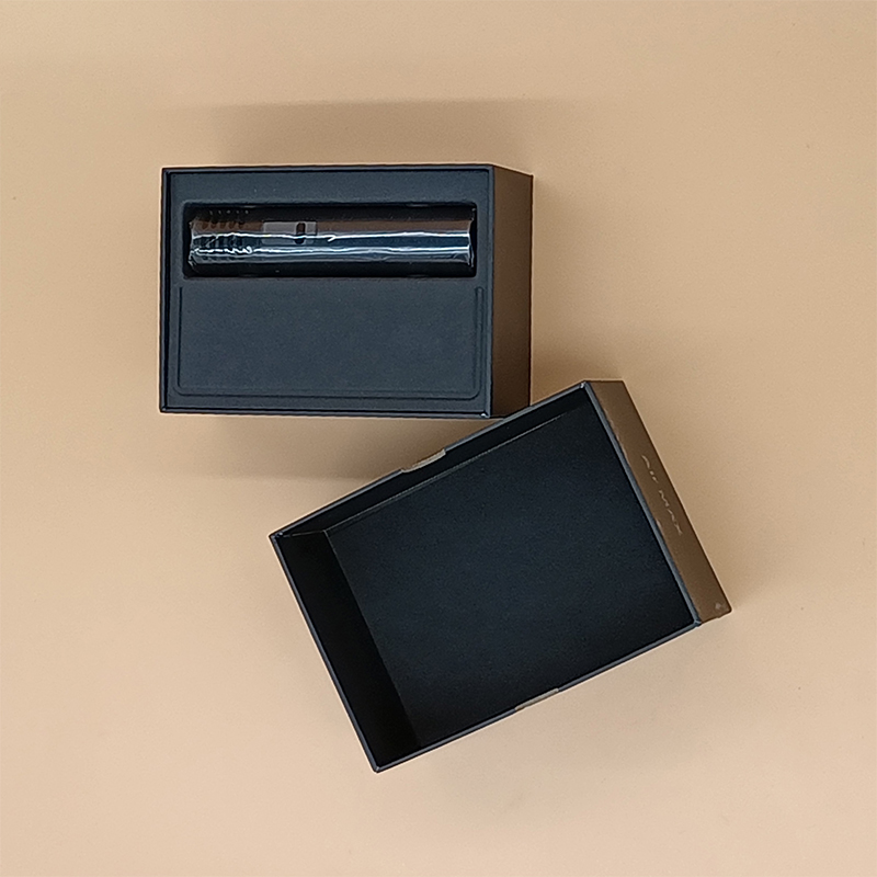 电子烟黑色湿压纸托